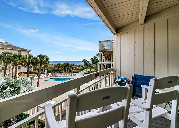 The Breakers #220 Beach Condo, Beautiful Ocean View At Coligny Beach, 4 N Forest Beach Drive Hilton Head, Walk To All Shops Restaurants, Renovated Jan 2024, Vacation Rental Hhi Llc